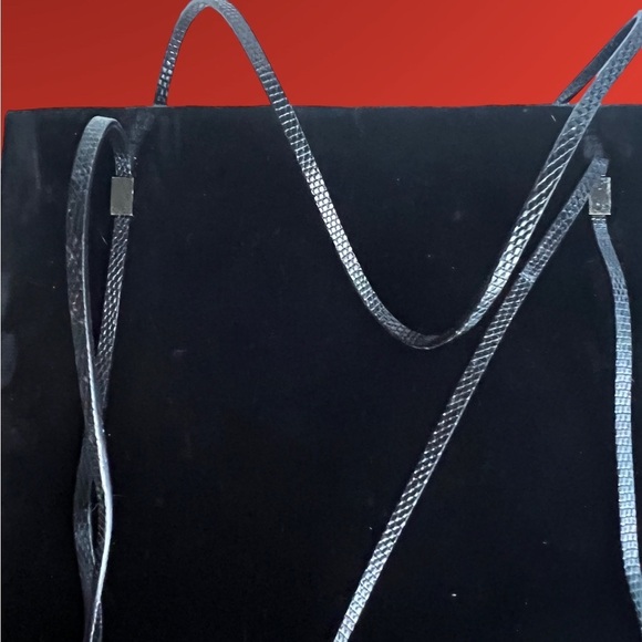 Velvet and lizard Gucci Evening Bag - Picture 2 of 7